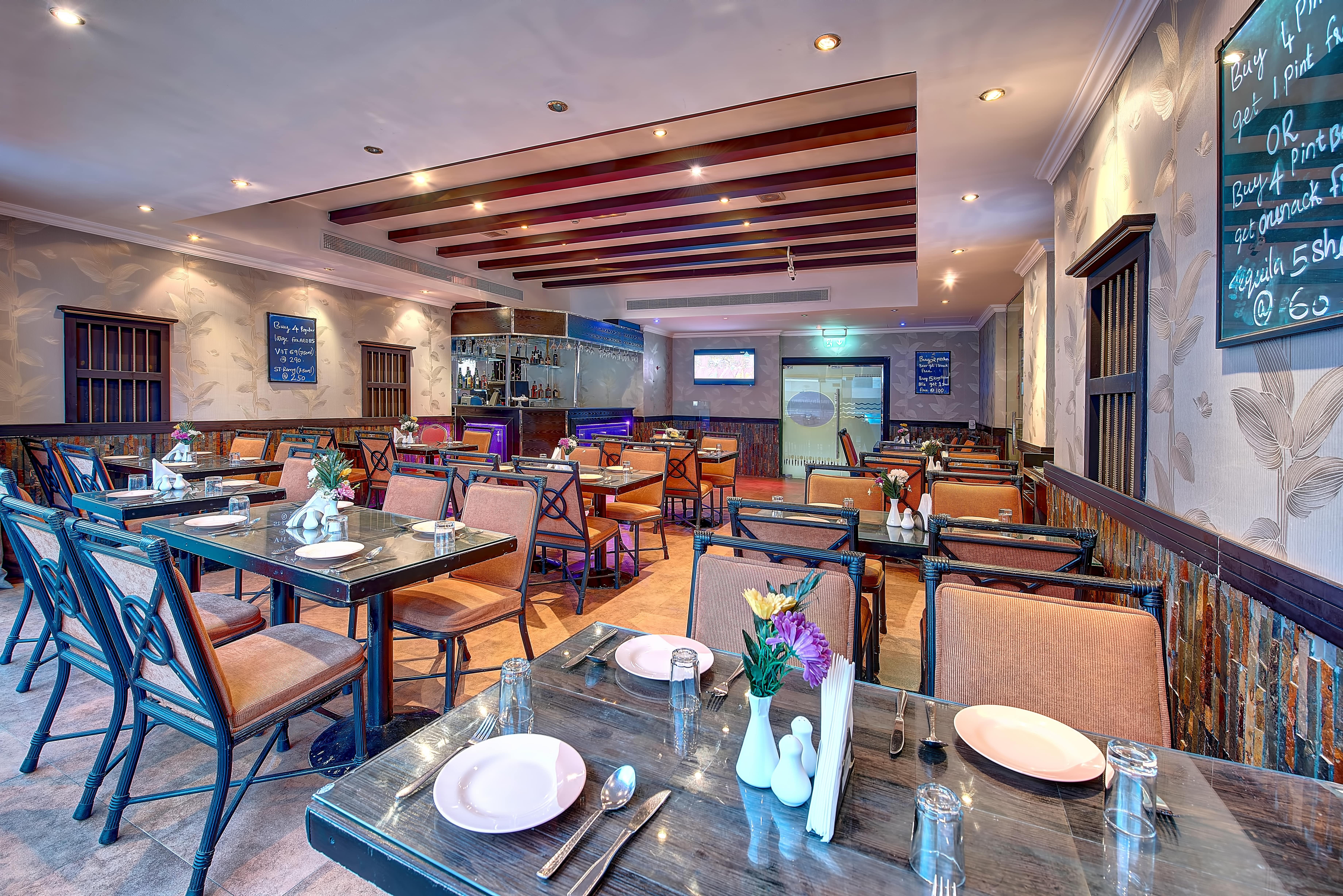 Palm Beach Hotel Dubai Eksteriør billede